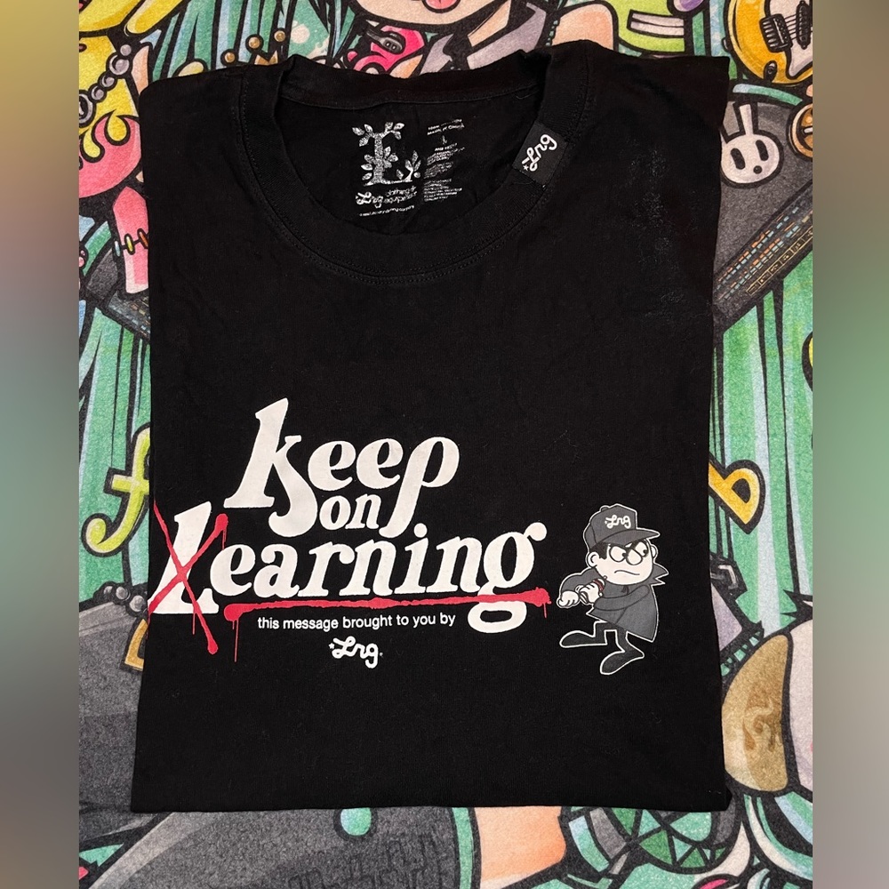 LRG T SHIRT